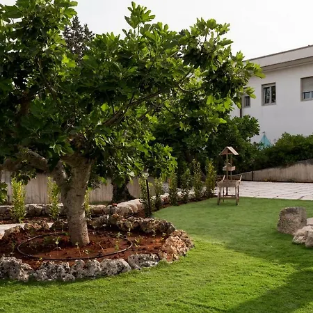 I Trulli Dei Desideri Alojamento de Acomodação e Pequeno-almoço 3*